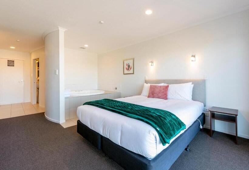 이그제큐티브 스위트, Lake Taupo Motor Inn