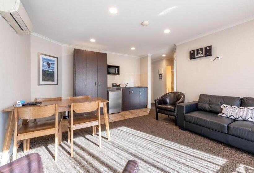 2 베드룸 디럭스 스위트, Lake Taupo Motor Inn