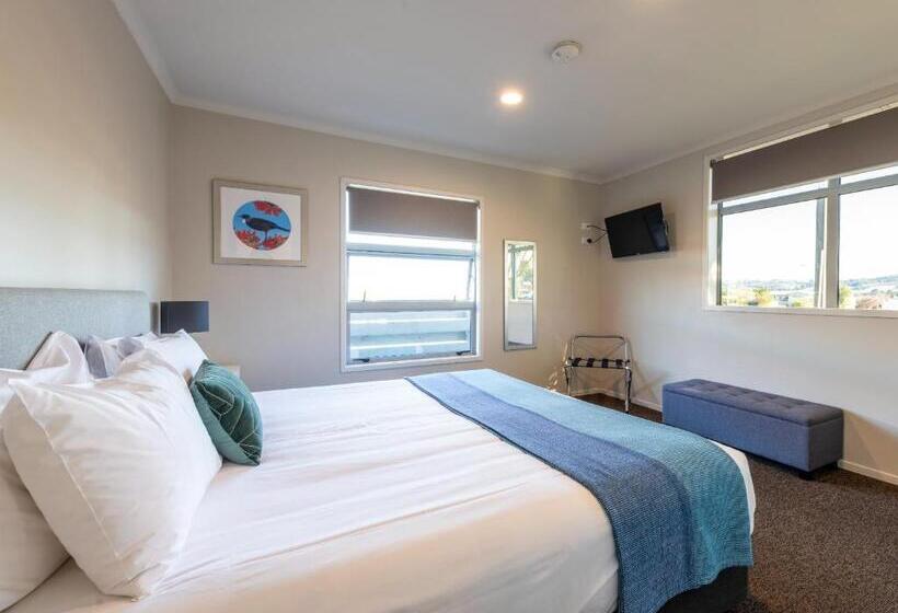 Люкс Deluxe 2 Спальни, Lake Taupo Motor Inn