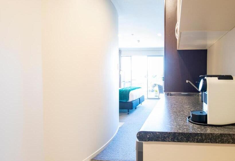 디럭스 스위트, Lake Taupo Motor Inn