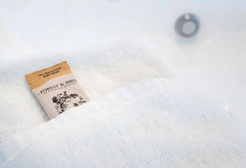 エクゼクティブスイート, Lake Taupo Motor Inn