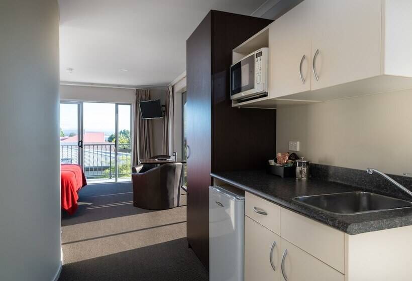 이그제큐티브 스위트, Lake Taupo Motor Inn