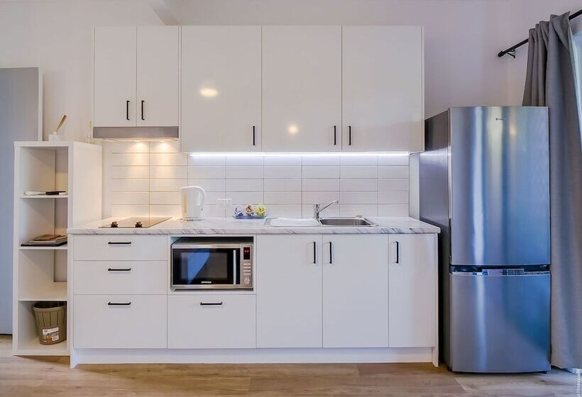 استودیوی لوکس, Boat Harbour Studio Apartments And Villas