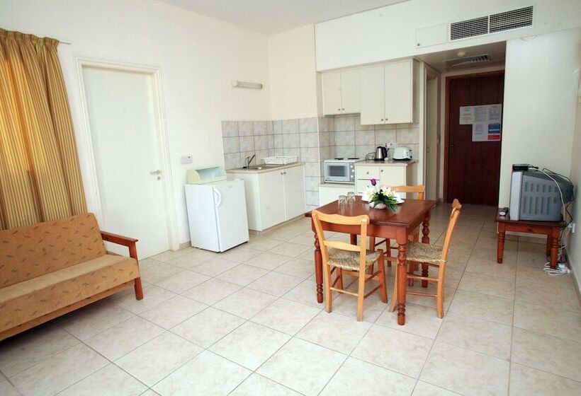 Студия Стандарт Interior, New York Plaza Apartments