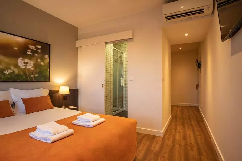 سوییت جونیور, Riversuites