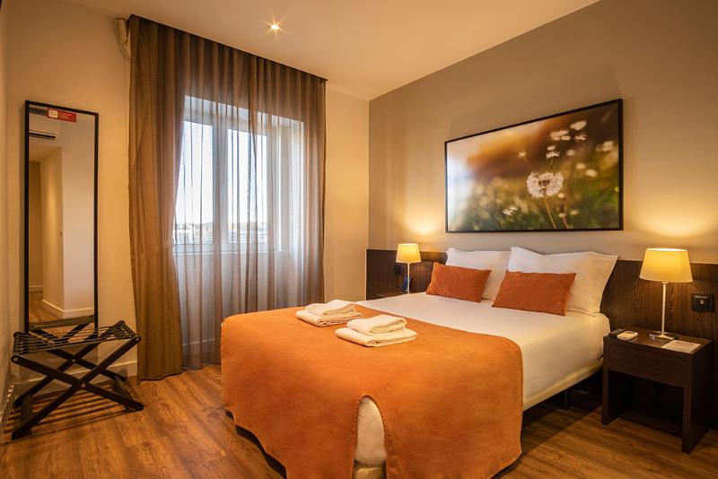 جناح جونيور, Riversuites