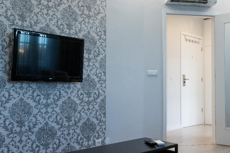 شقة غرفة واحدة, Riversuites