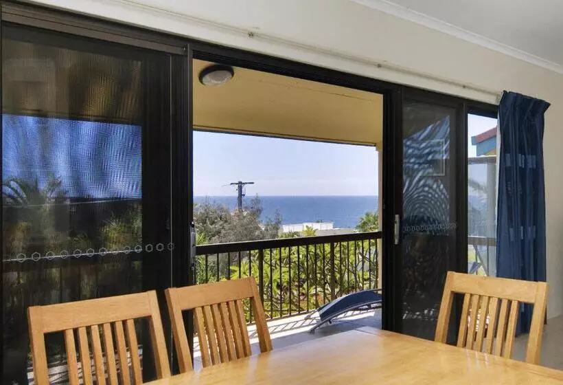 2 Bedroom Apartment with Views, Sunseeker Lodge