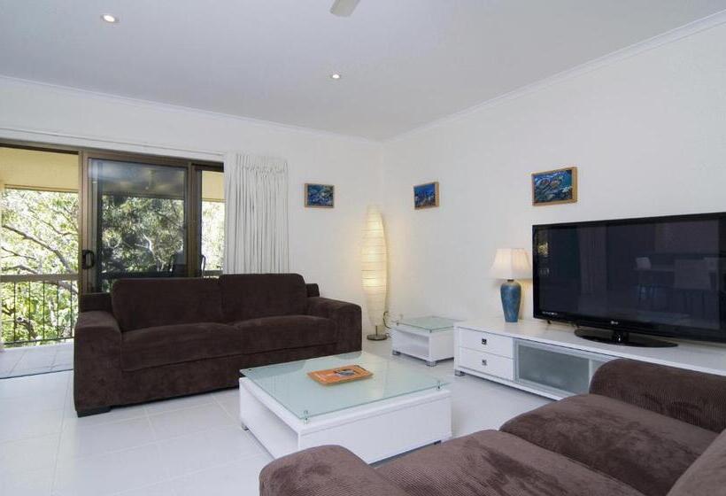 2 Bedroom Apartment with Views, Sunseeker Lodge