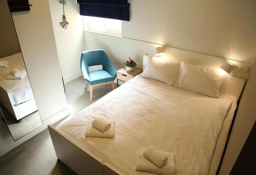 Quarto standard, The Post Hostel Jerusalem