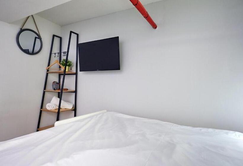 Quarto Triplo Standart, The Post Hostel Jerusalem