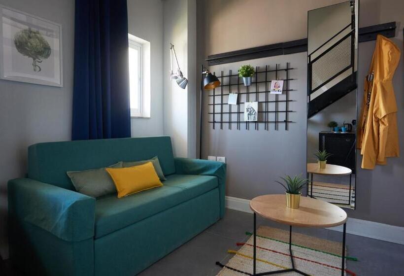 Quarto Triplo Standart, The Post Hostel Jerusalem