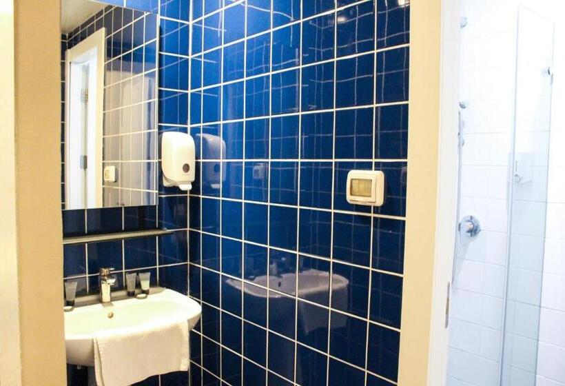 Quarto Familiar, The Post Hostel Jerusalem