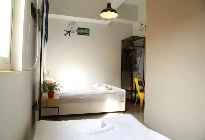スタンダードトリプルルーム, The Post Hostel Jerusalem