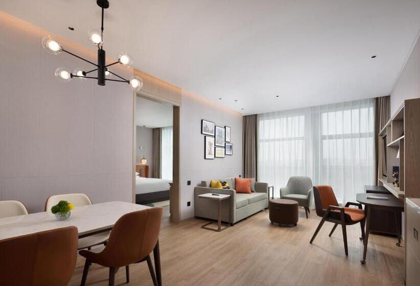 Люкс, Home2 Suites By Hilton Guiyang Airport