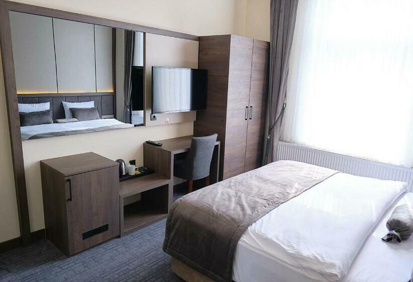 חדר דלוקס, Münden