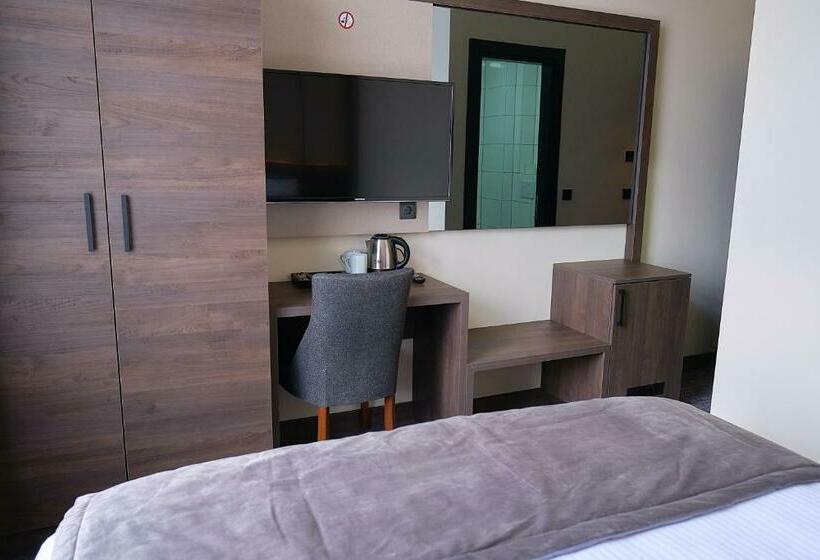 חדר סטנדרט, Münden