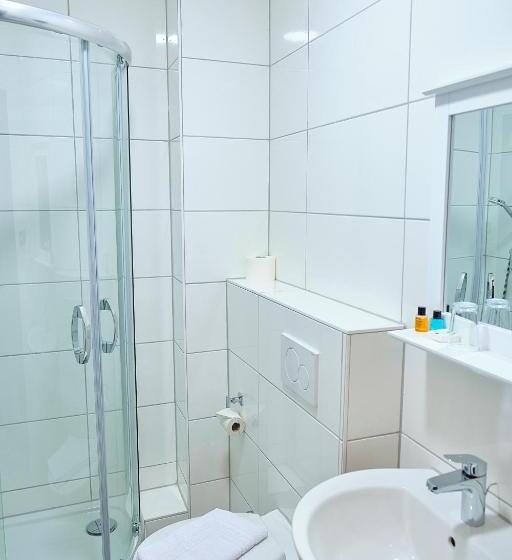 חדר סטנדרט יחיד, Münden