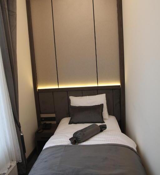 חדר סטנדרט יחיד, Münden