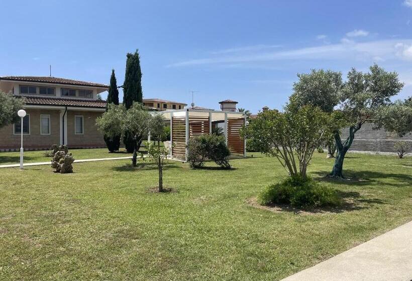 غرفة قياسية ثلاثية, Verter Home Resort