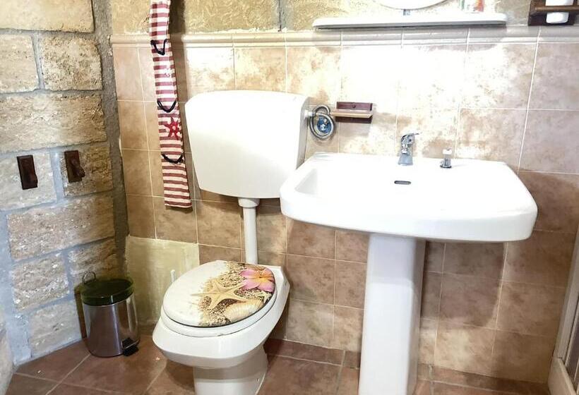 غرفة قياسية سرير كينج, Verter Home Resort