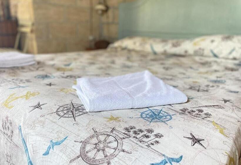 غرفة قياسية سرير كينج, Verter Home Resort