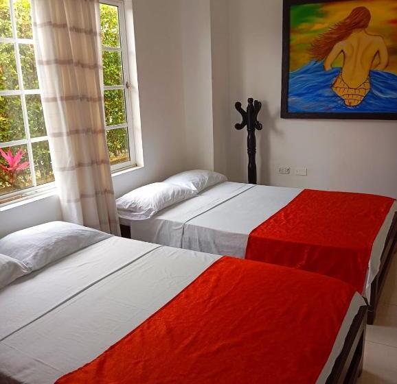 اتاق خانوادگی, Finca Hotel El Amanecer