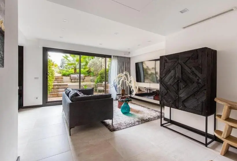 庭の見える1ベッドルームアパートメント, Villa Alexandra Luxury Apartments By Sweet Inn