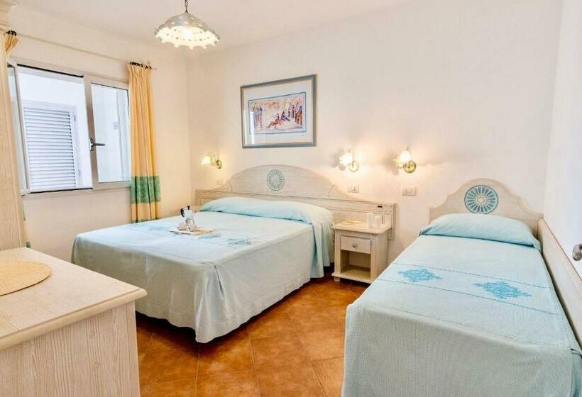 דירת חדר, Isa Appartaments In Orosei With Air Conditioning