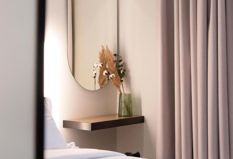 海の見えるコンフォートルーム, 1910 Lifestyle