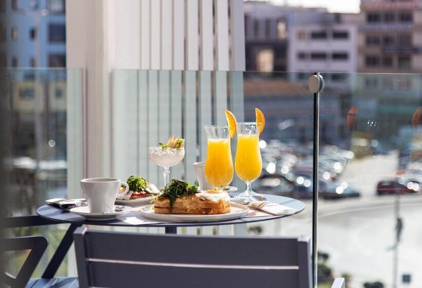 Comfort room with city view, 1910 Lifestyle