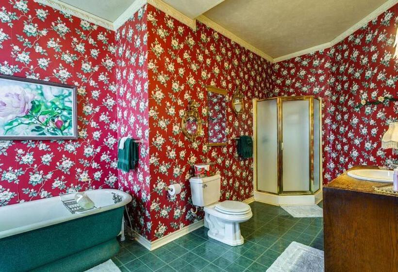 إستوديو ديلوكس, Four Winds Victorian Venue & Suites