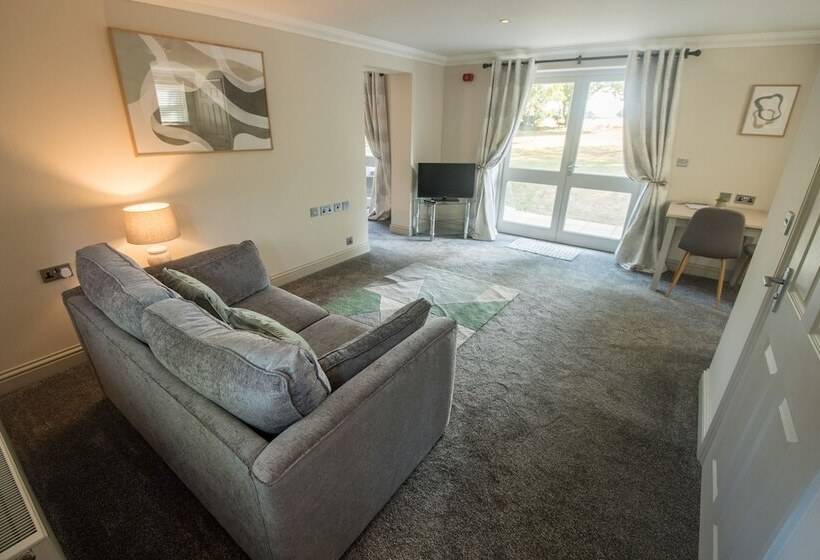 １ベッドルームのデラックスアパートメント, The Foxes Den