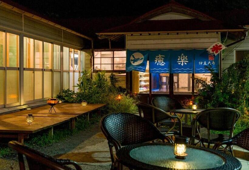 إستوديو قياسى, Yuraku Izuoshima  Hostel