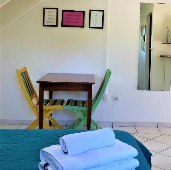 استودیوی استاندارد, Gites Rose Des Vents