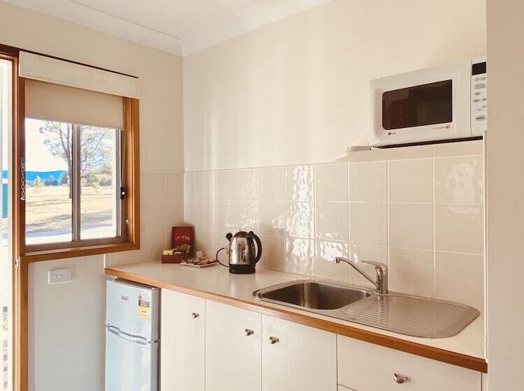 ３ベッドルームハウス, Camway Estate