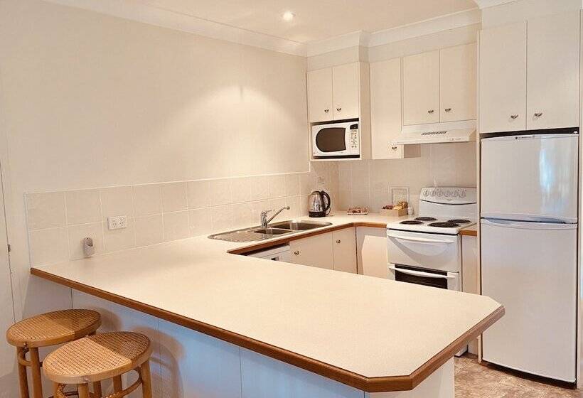 ３ベッドルームハウス, Camway Estate