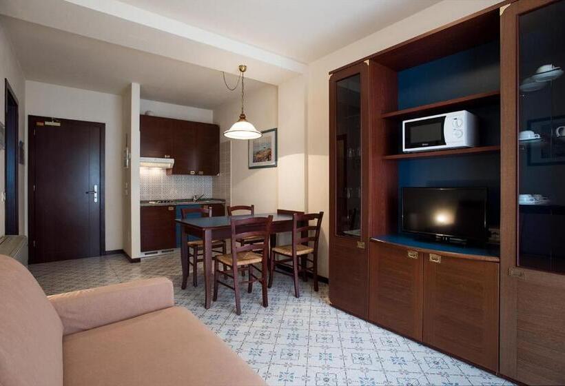 آپارتمان 1 خوابه, Aparthotel Holiday