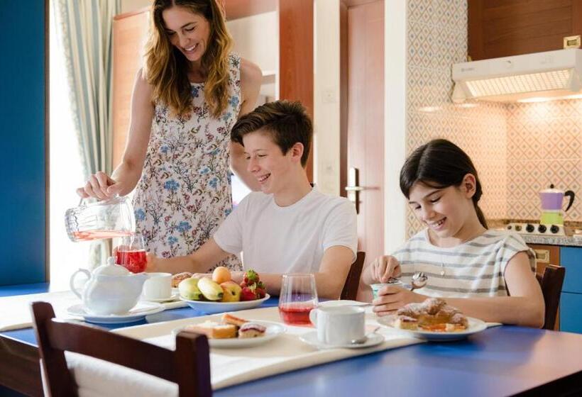 آپارتمان 2 خوابه, Aparthotel Holiday