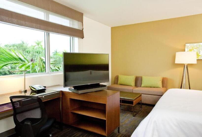 إستوديو قياسى, Element Miami Doral