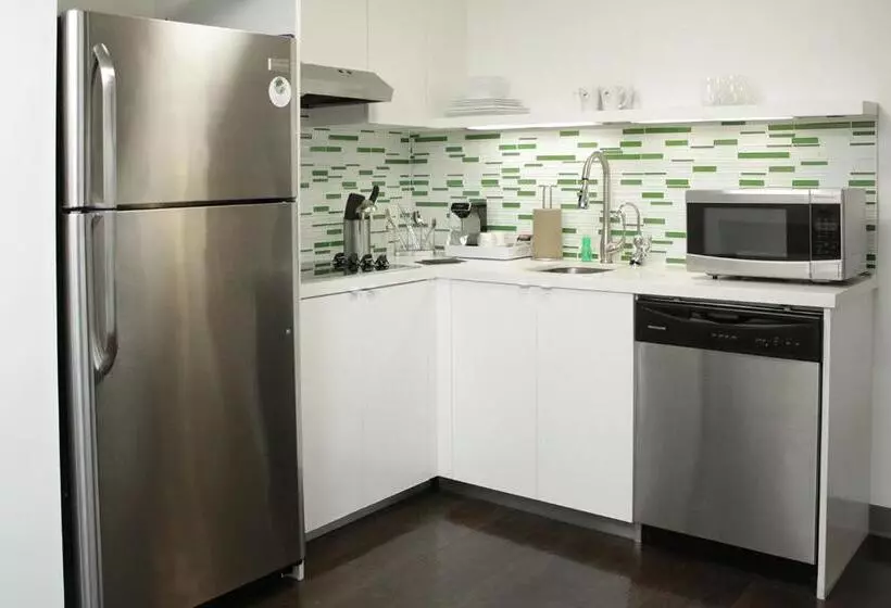 سوئیت با تخت بزرگ, Element Miami Doral
