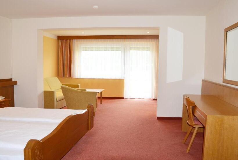 סוויטת ג'וניור עם מרפסת, Fantur