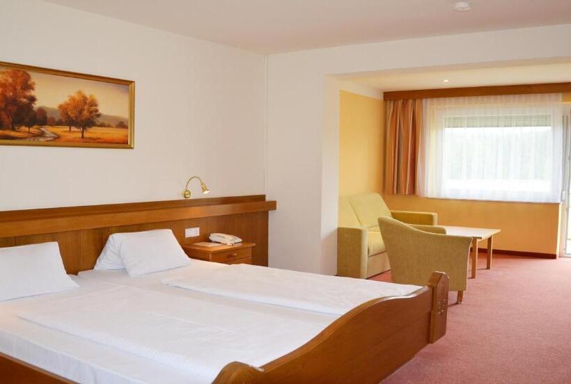 סוויטת ג'וניור עם מרפסת, Fantur