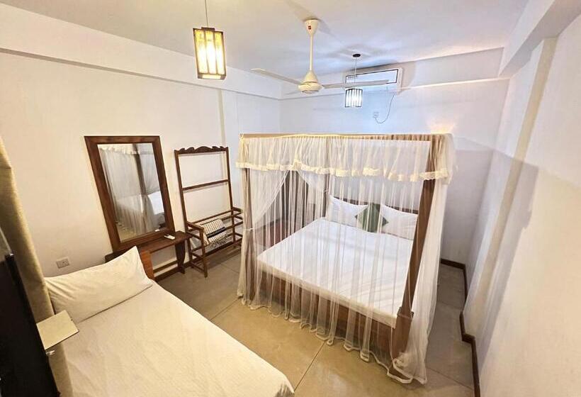 Standard Triple Room, Heavens Holiday Resort