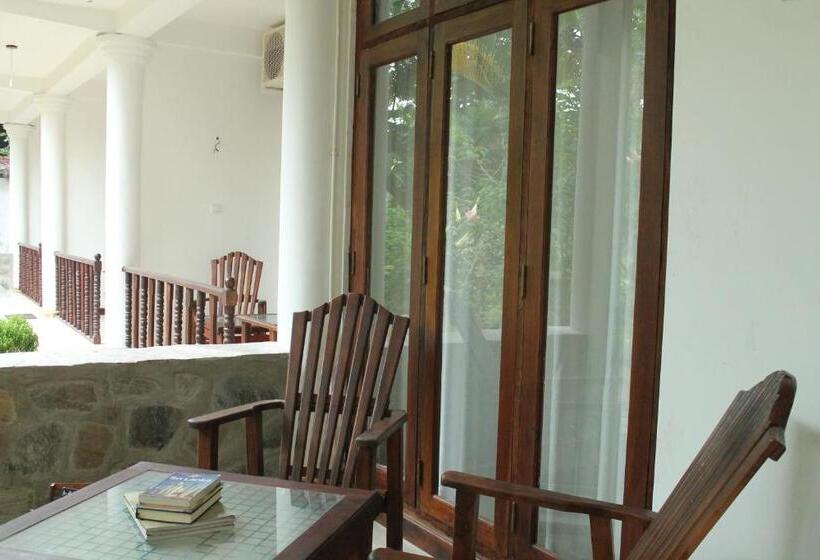 Deluxe Room, Heavens Holiday Resort