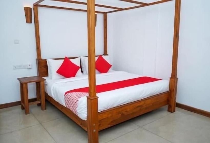 Deluxe Room, Heavens Holiday Resort