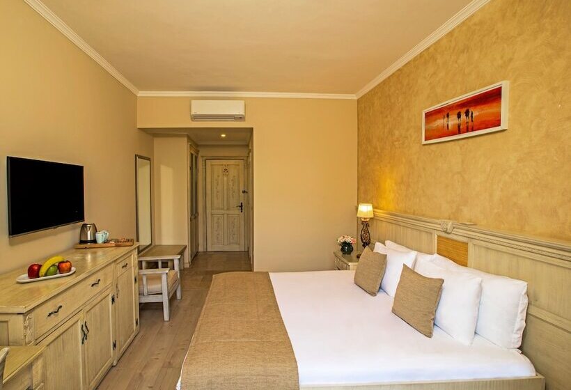 Номер Deluxe с Балконом, Alaçatı Beach Resort