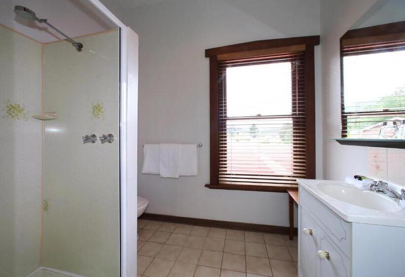 غرفة قياسية سرير كينج, Kermandie