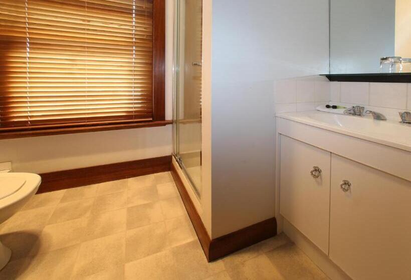 غرفة قياسية فردية, Kermandie