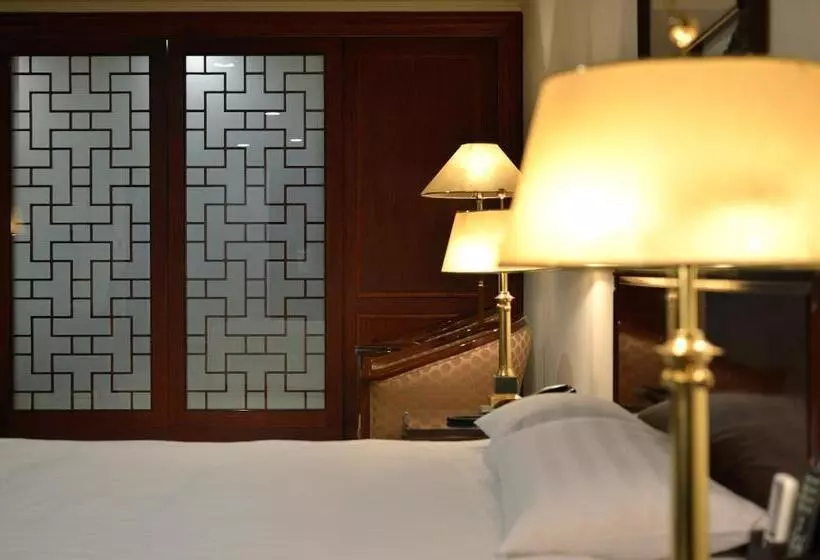 اتاق لوکس, Kings Paradise